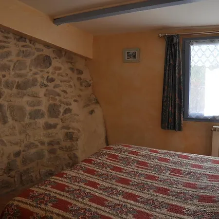 Le Petit Labouret Casa de hóspedes Revest-du-Bion